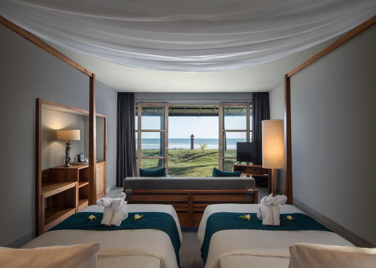 Umadewi Surf & Retreat Hotel Пулукан Екстериор снимка