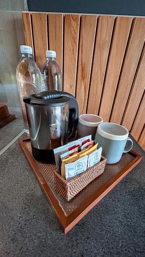 Umadewi Surf & Retreat Hotel Пулукан Екстериор снимка