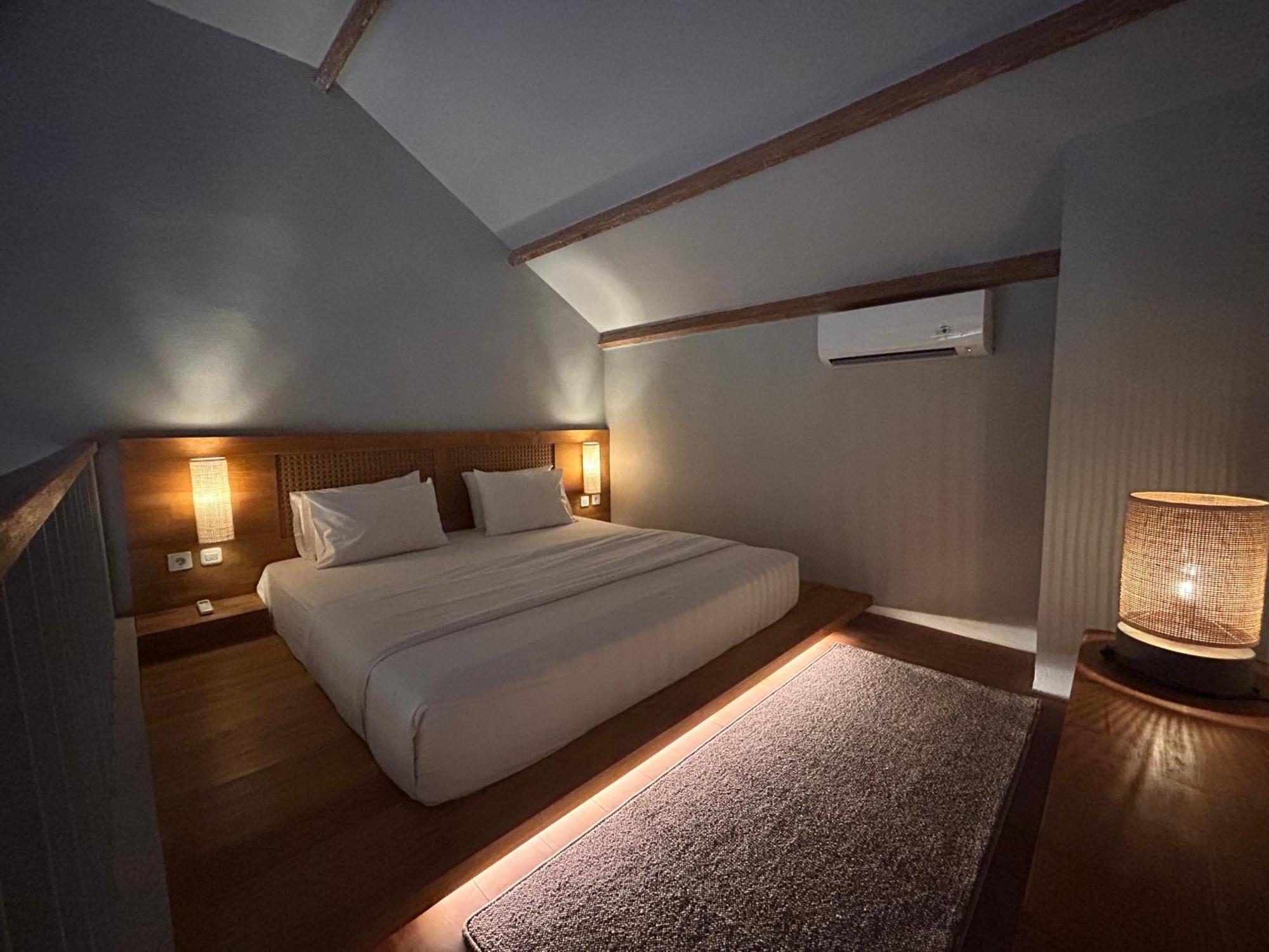 Umadewi Surf & Retreat Hotel Пулукан Екстериор снимка
