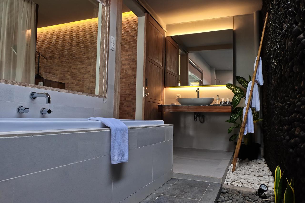 Umadewi Surf & Retreat Hotel Пулукан Екстериор снимка