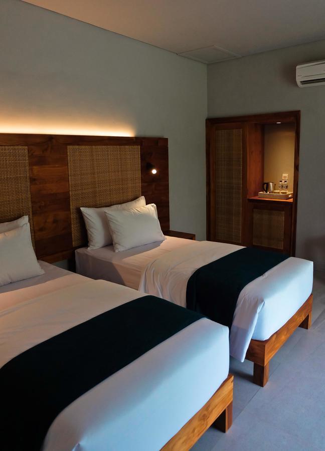 Umadewi Surf & Retreat Hotel Пулукан Екстериор снимка