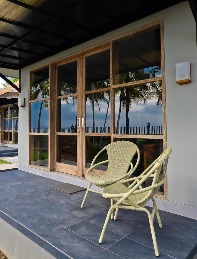 Umadewi Surf & Retreat Hotel Пулукан Екстериор снимка